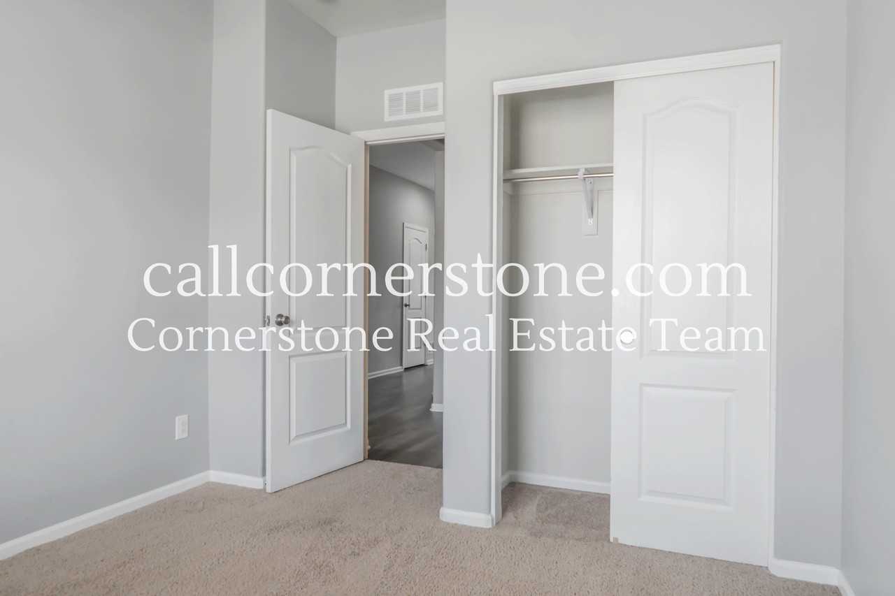 10043 Seawolf Dr #1 - Photo 4 of 27