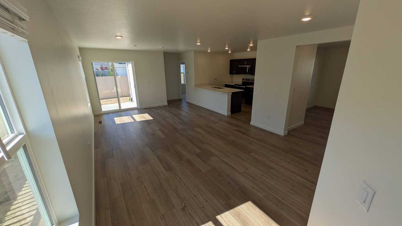 4693 West Quarterhorse Drive - Photo 3 of 23
