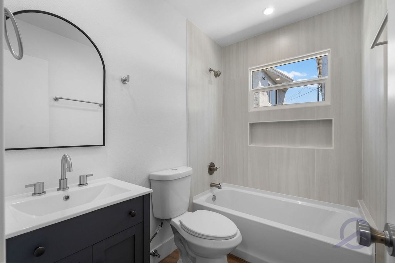 4820 Muir Ave - Photo 6 of 16