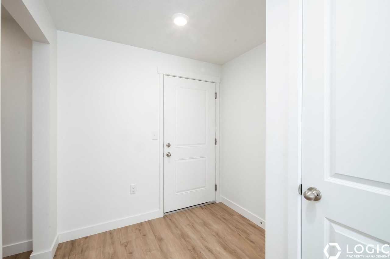 754 W Blue Magic Ln #303 - Photo 4 of 19
