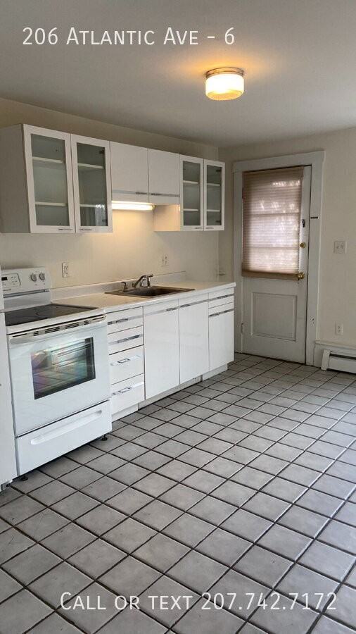 206 Atlantic Ave #6 - Photo 4 of 21