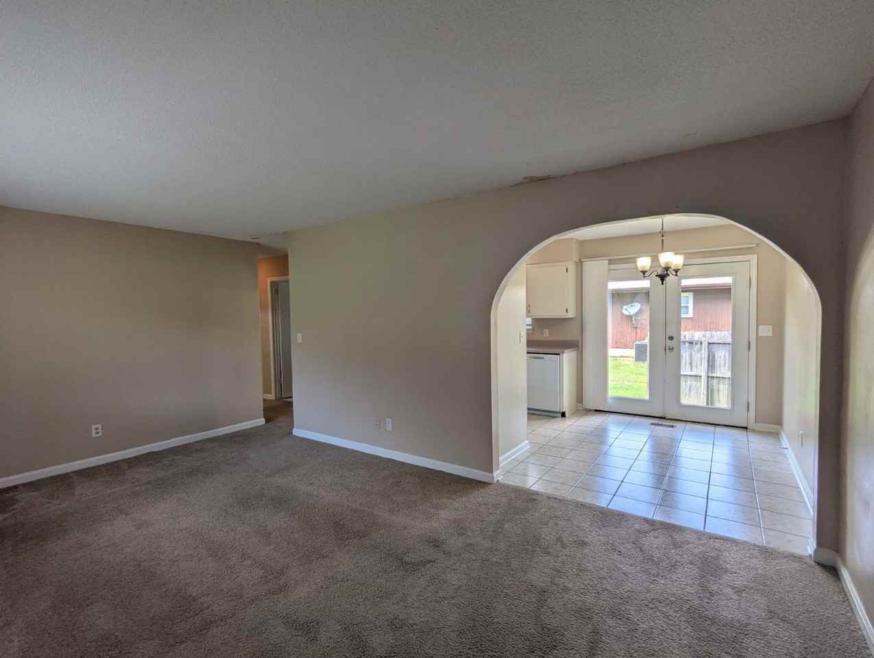 4753 Tessie Ln - Photo 4 of 13