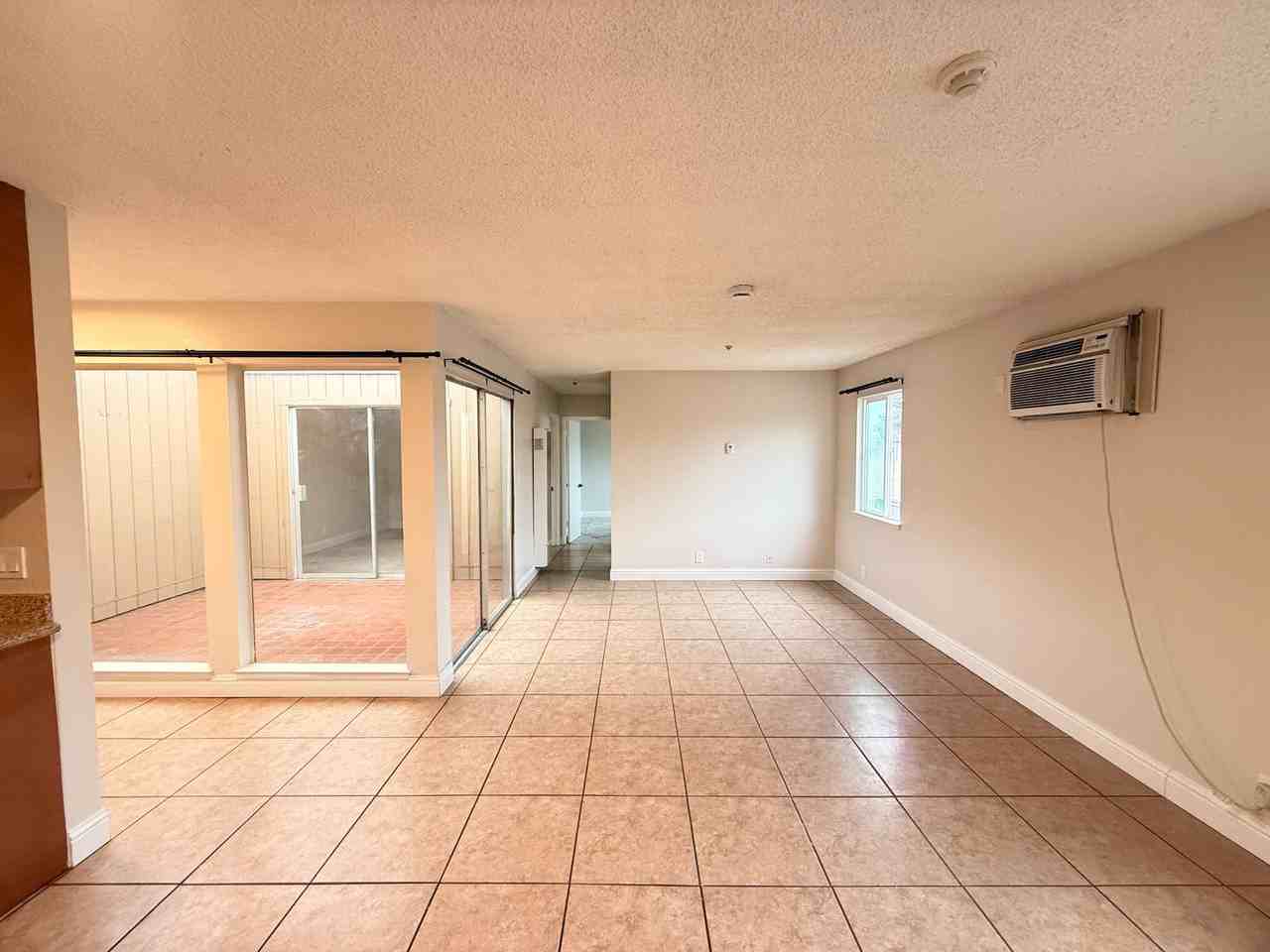 475 S E St #15 - Photo 3 of 11