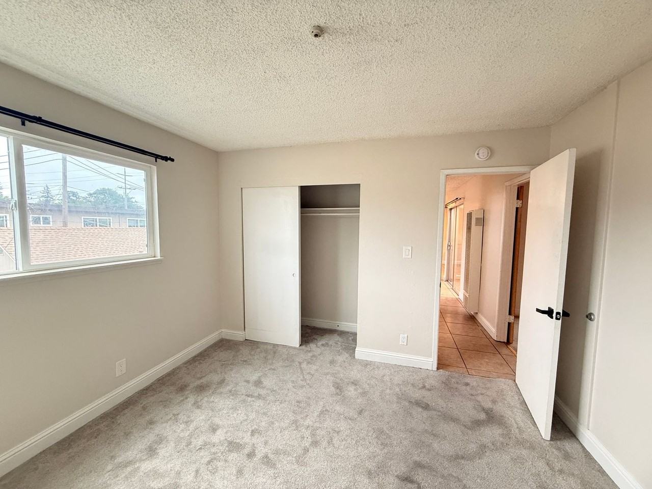 475 S E St #15 - Photo 7 of 11