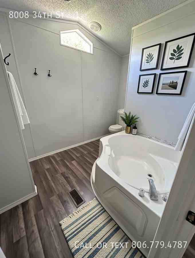 8008 34th St #1 - Photo 4 of 7