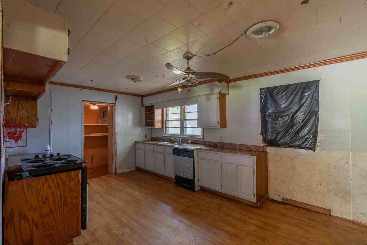 101 W Union St #1 - Photo 3 of 25