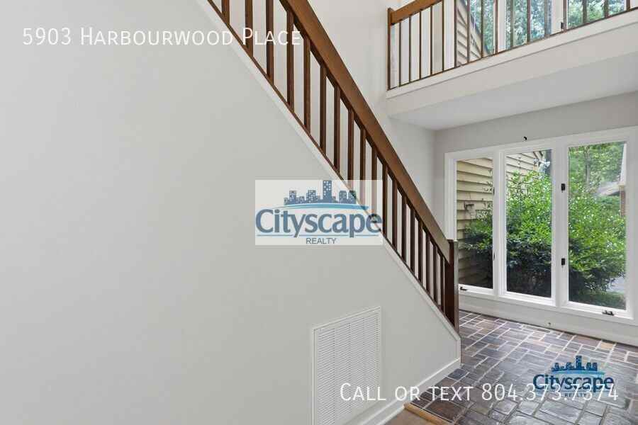 5903 Harbourwood Pl - Photo 5 of 49