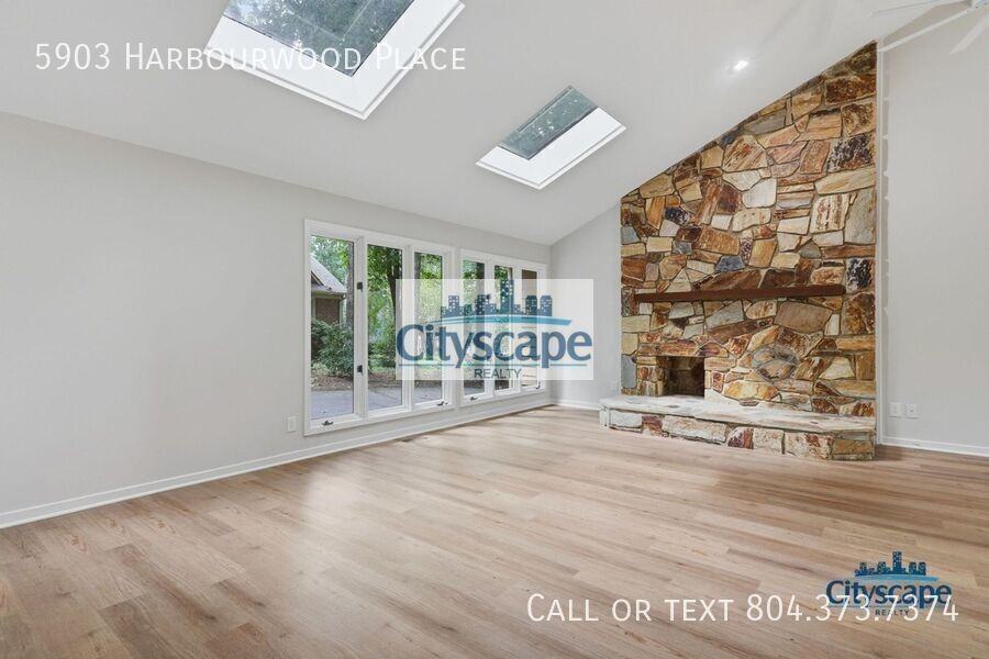5903 Harbourwood Pl - Photo 7 of 49