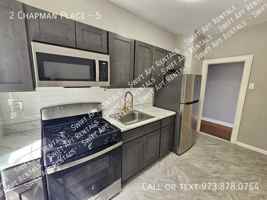 featured image of 2 Chapman Pl #5