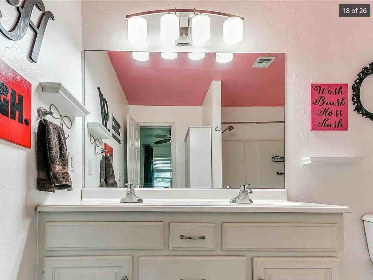 401 East 8th Street - Photo 4 of 18