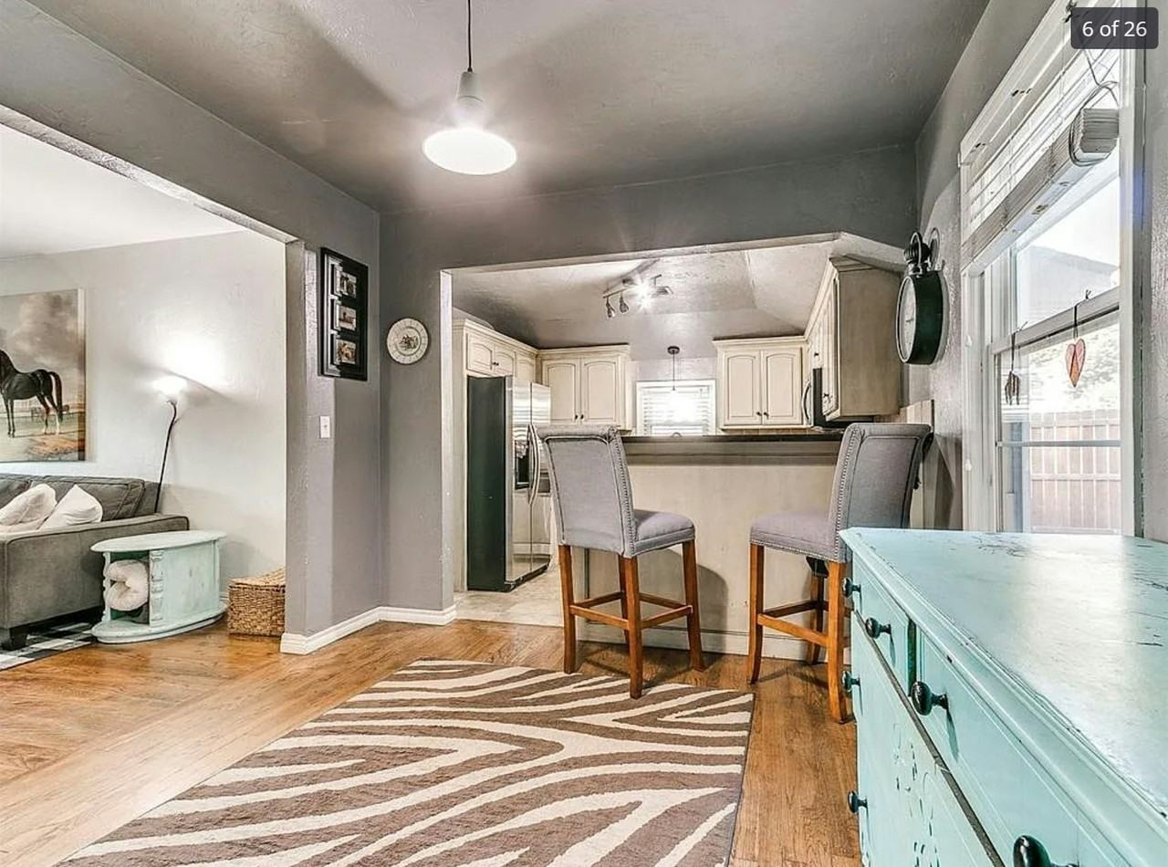 401 East 8th Street - Photo 5 of 18