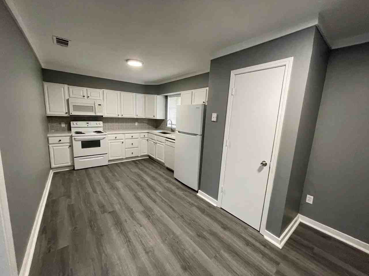 709 Quinn Street - Photo 3 of 11
