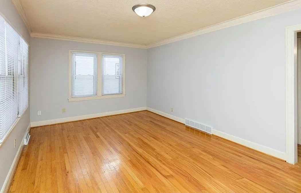 1938 63rd Street - Photo 4 of 18