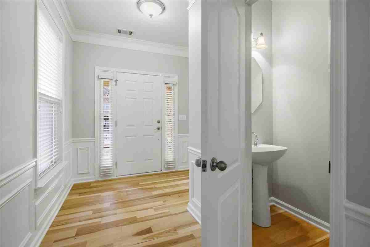 3480 Archgate Ct - Photo 4 of 28
