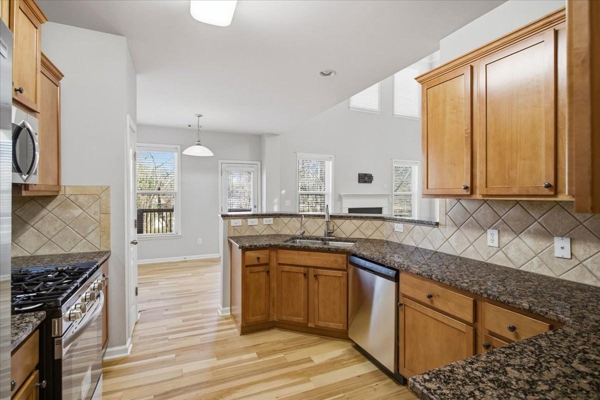 3480 Archgate Ct - Photo 7 of 28