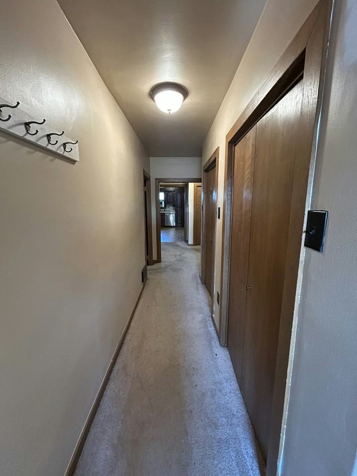 1200 East High Street, Unit Penthouse - Photo 2 of 12