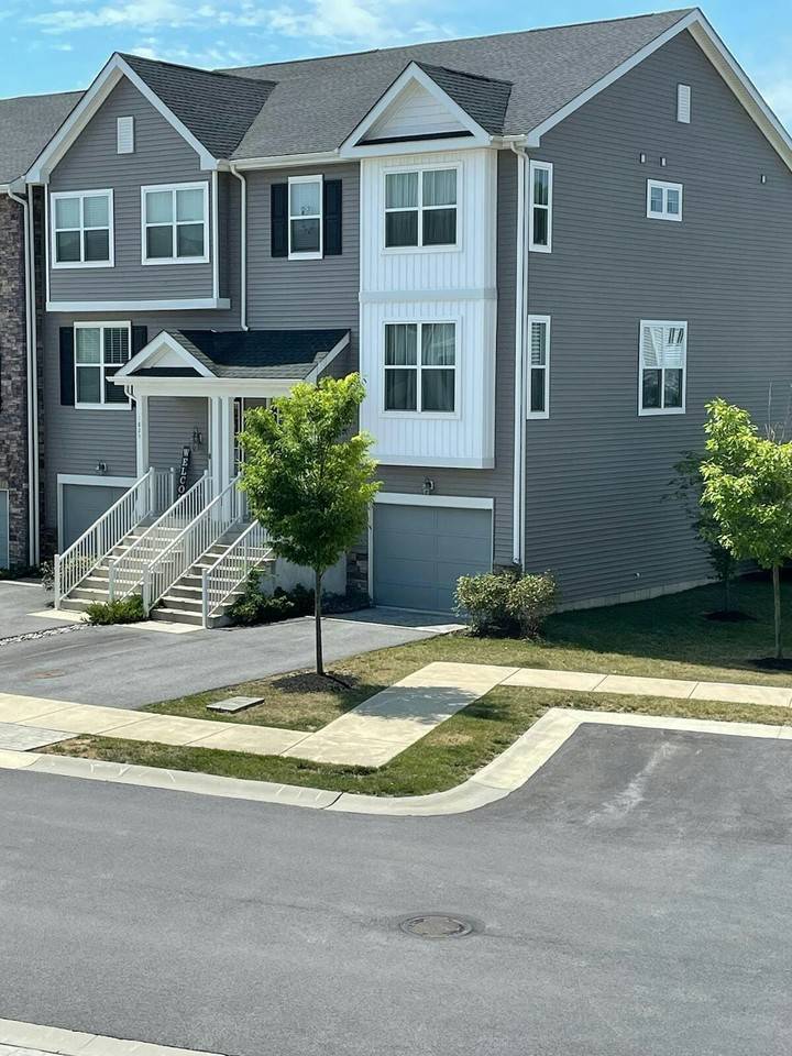 1827 Boulder Dr - Photo 2 of 36