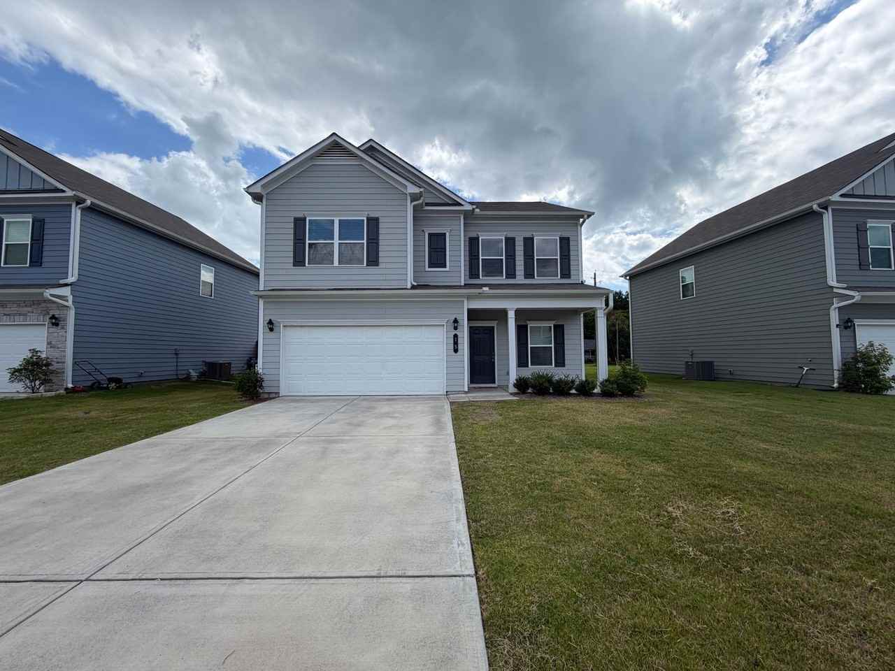 15 Longbrooke Dr Se