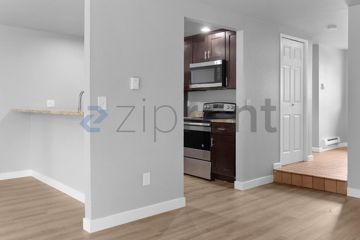 18544 Midvale Ave N - Photo 5 of 18