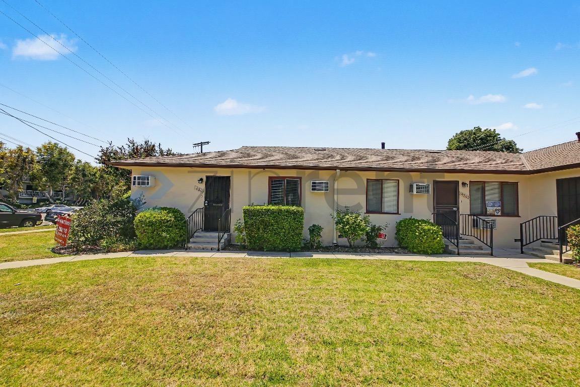 14801 Burbank Blvd - Photo 2 of 25