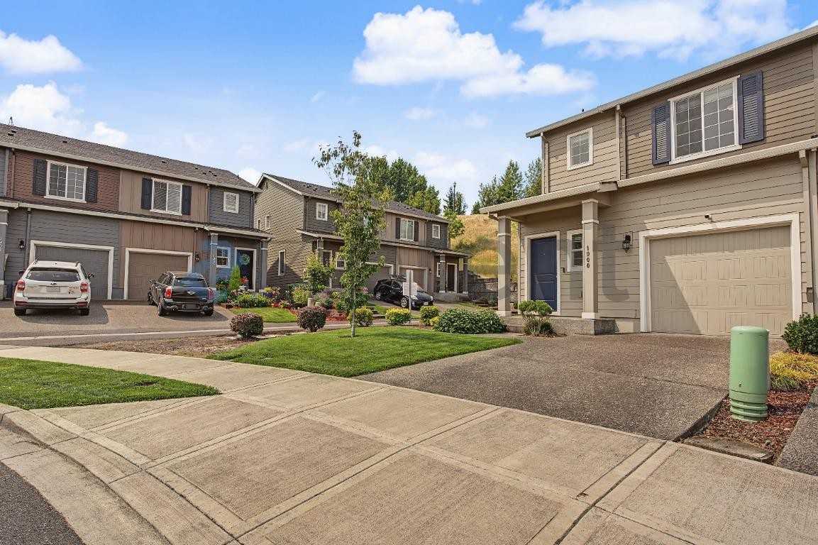1900 Ne 117th Ct - Photo 2 of 24