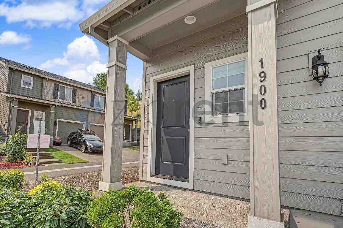 1900 Ne 117th Ct - Photo 4 of 24