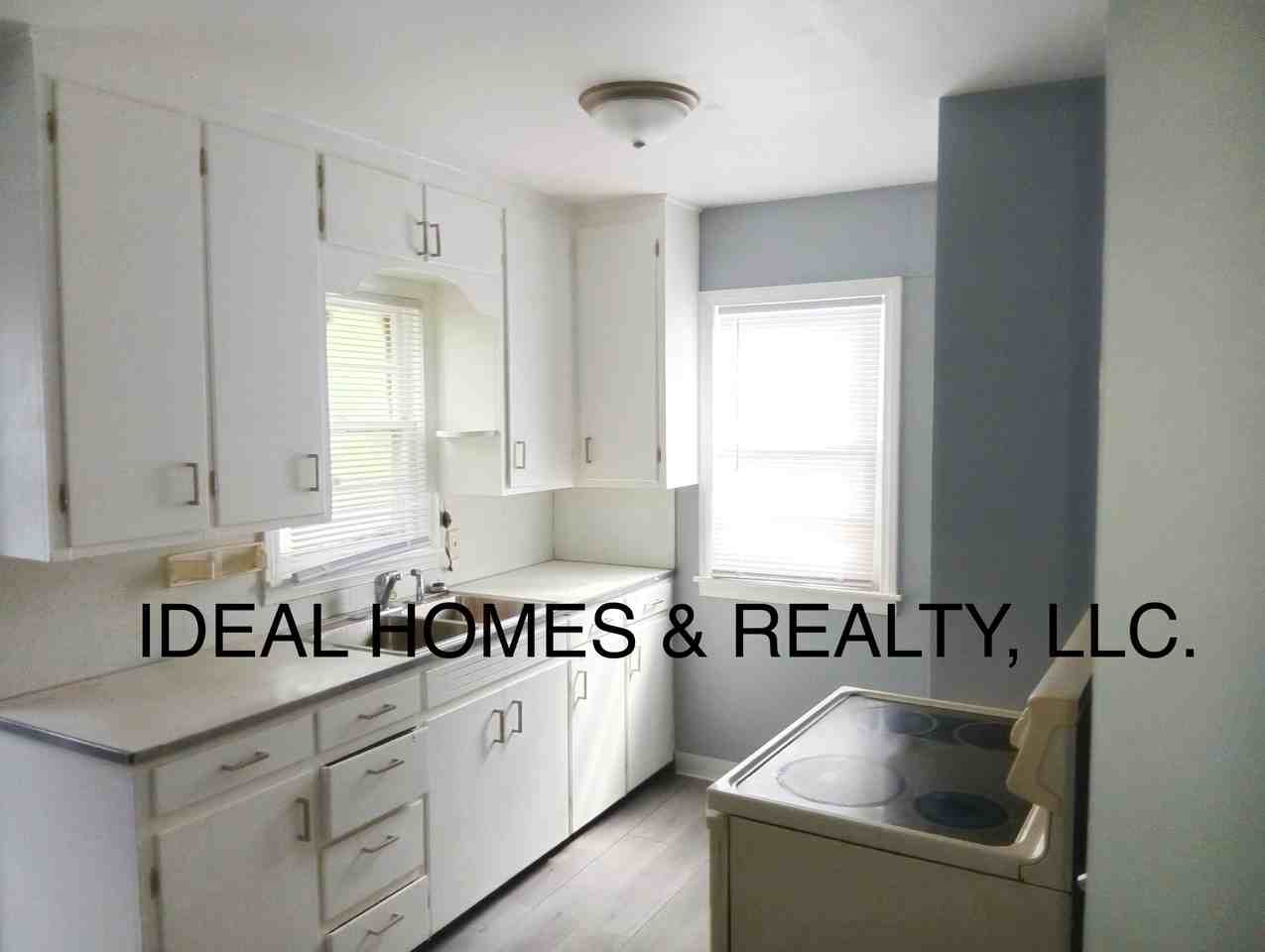 3602 Esther St #1 - Photo 7 of 10