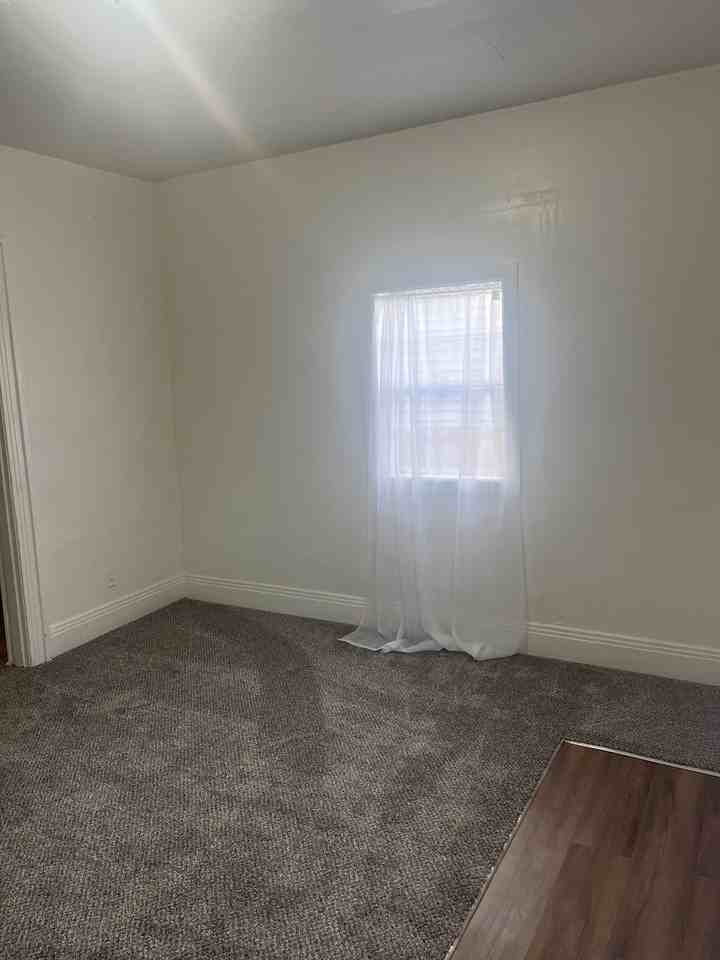 117 Neal Ave #1 - Photo 3 of 13