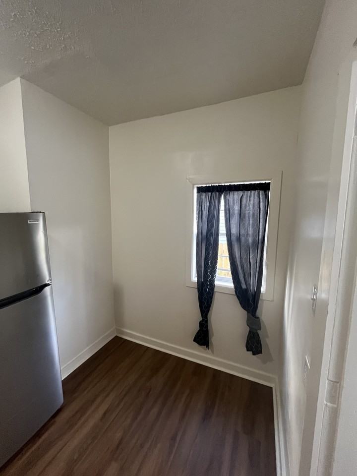 117 Neal Ave #1 - Photo 7 of 13