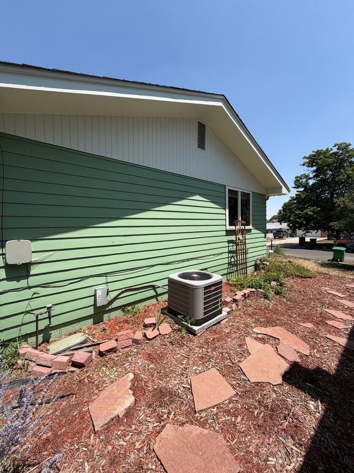 2835 Eaton St - Photo 2 of 15