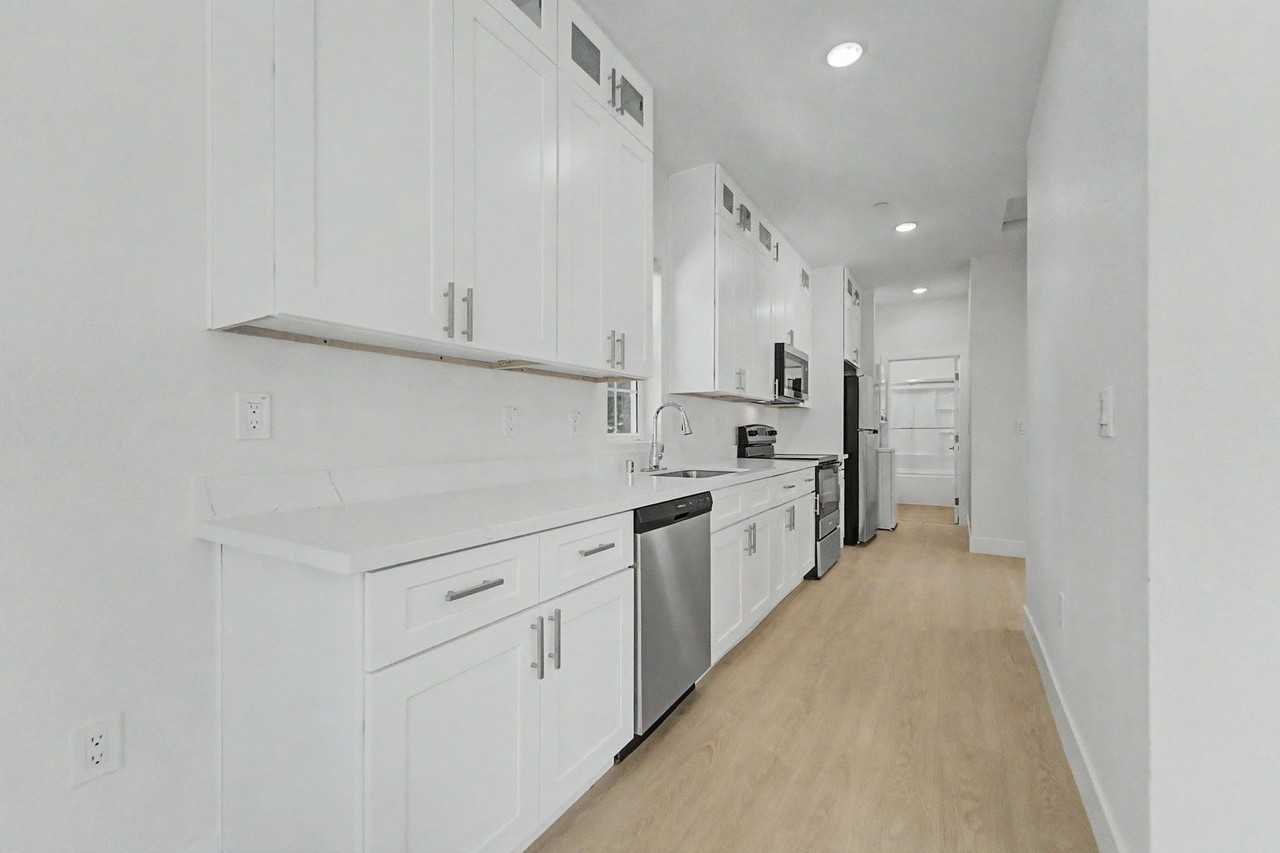1515 Marshall Ln #2 - Photo 6 of 15