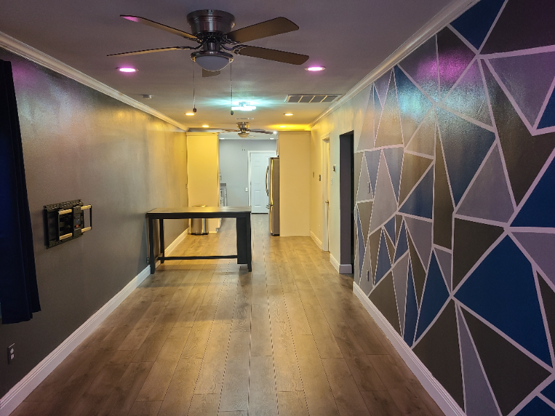 550 Brown St - Photo 2 of 17