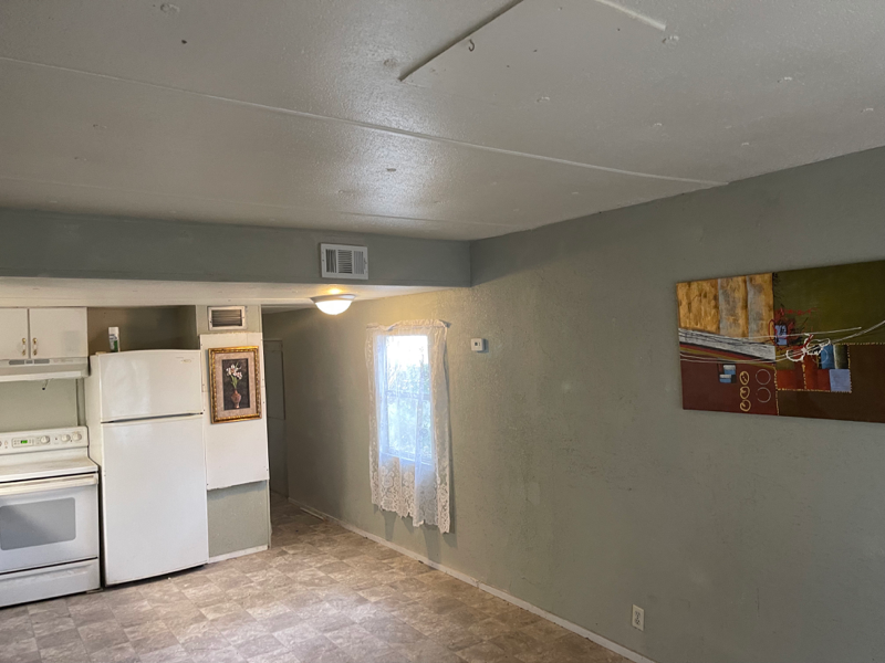 12509 Holyoke Ave - Photo 2 of 8