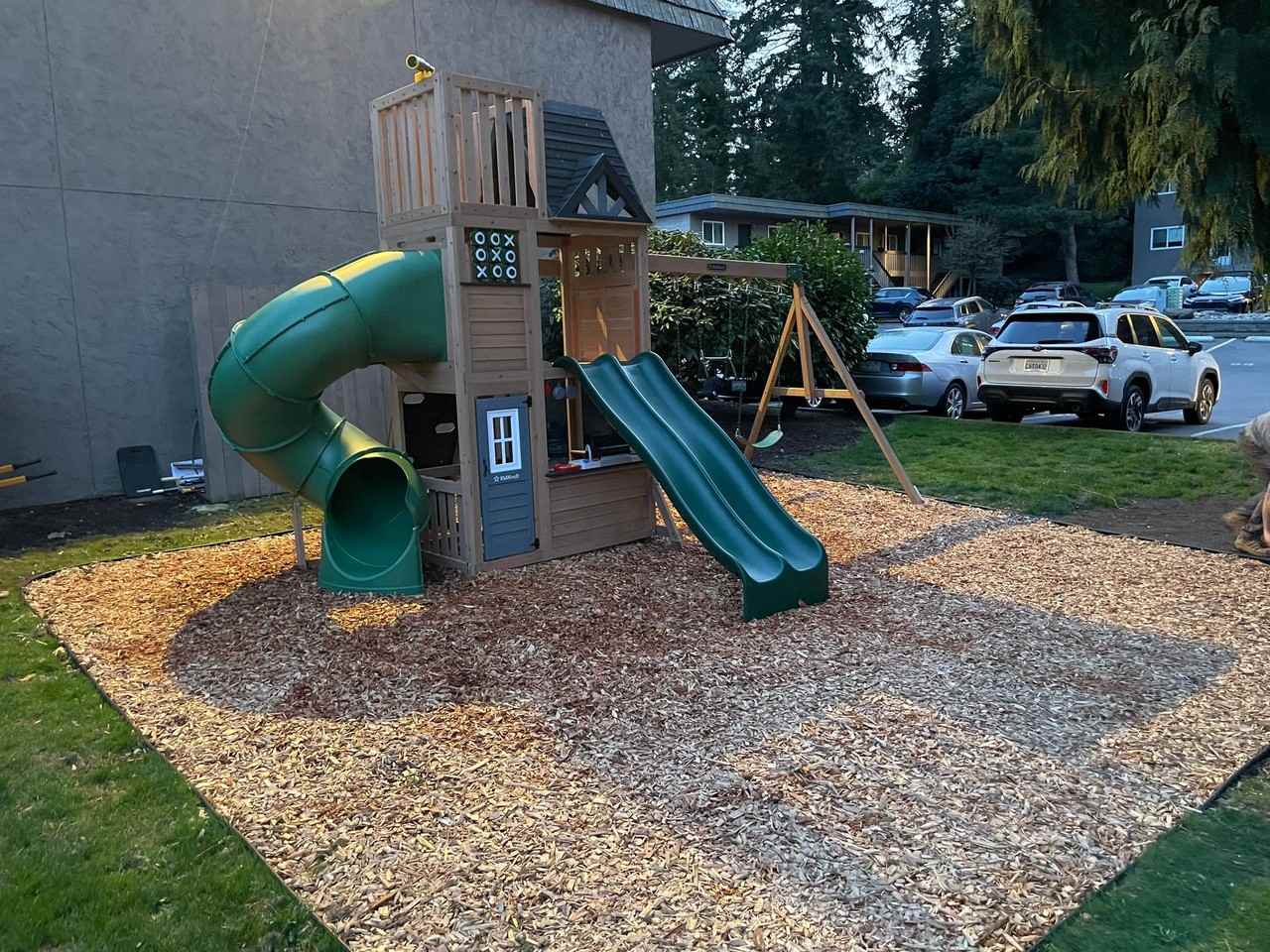 Edmonds Crest Apartments - Photo 3 of 3