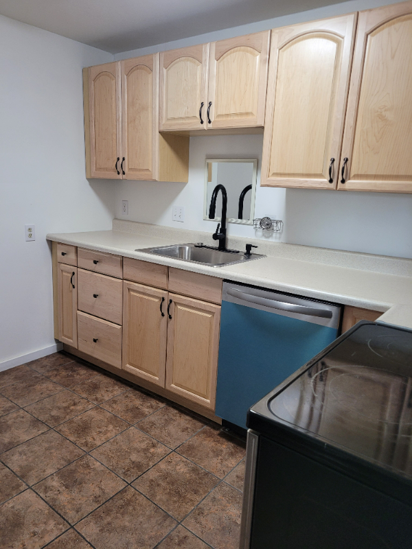 2119 S Davis Blvd - Photo 5 of 15