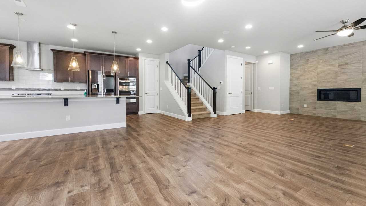 18231 3rd Dr Se - Photo 4 of 37