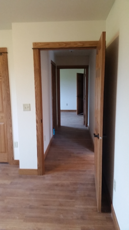 114 Vine St - Photo 4 of 14