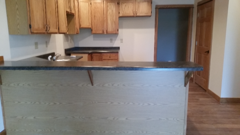 114 Vine St - Photo 5 of 14
