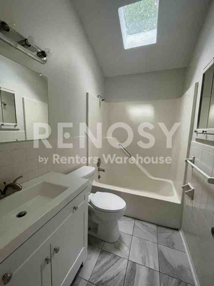 5015 Belmeade Rd - Photo 7 of 10