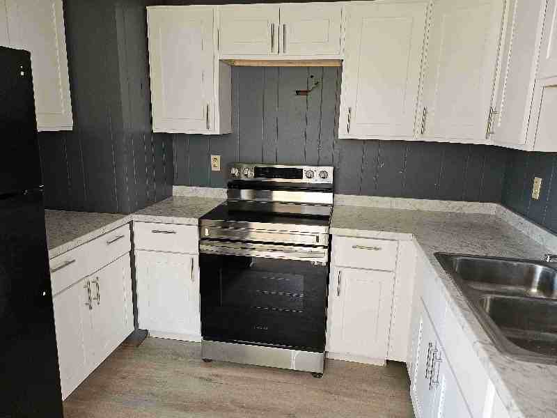 287 Oliver Dr #2 - Photo 3 of 8