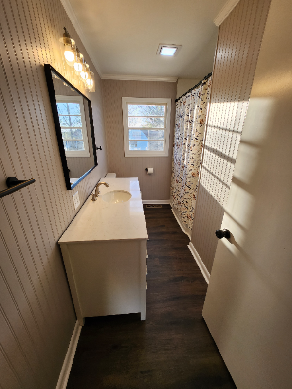 214 Curtis Ave - Photo 7 of 14