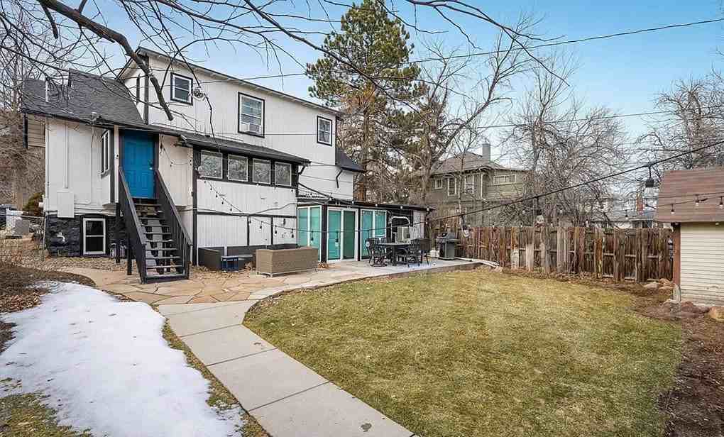 920 14th St - Photo 4 of 21