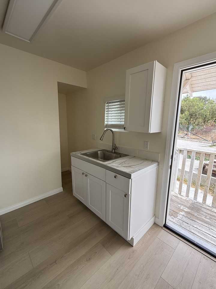 3260 Ocean View Blvd #B - Photo 4 of 9