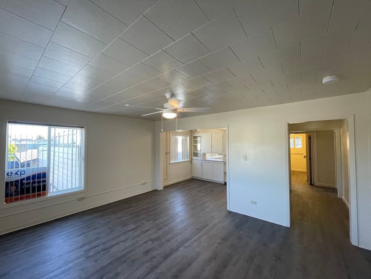 726 13th St - Photo 3 of 23