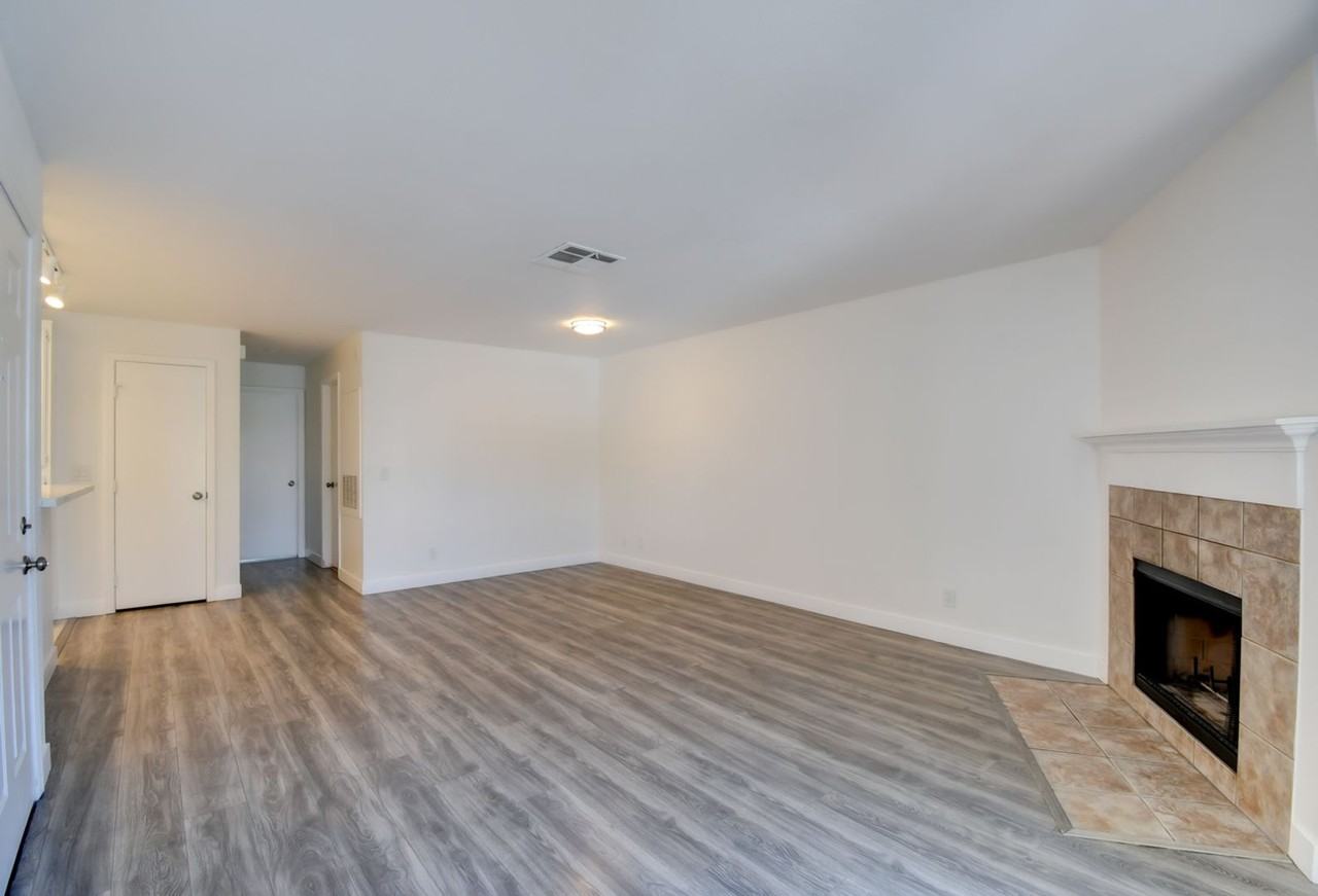 6867 Tamarus St - Photo 2 of 30