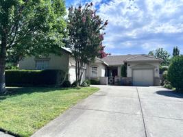 featured image of 4015 Avellano Dr