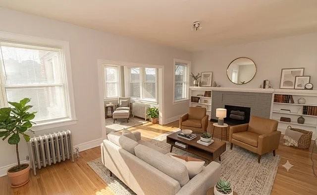 4709 N Washtenaw Ave #3 - Photo 4 of 20