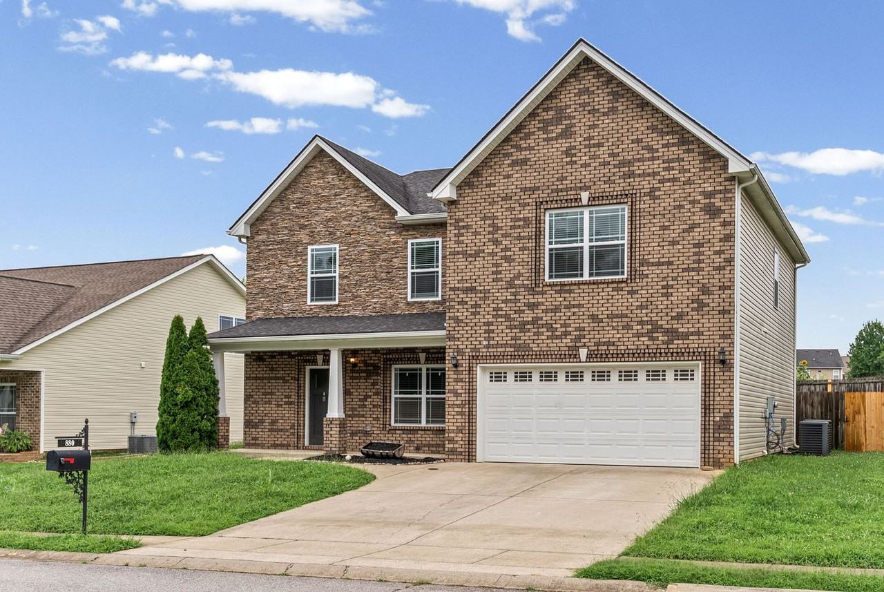 880 Cherry Blossom Ln - Photo 4 of 46