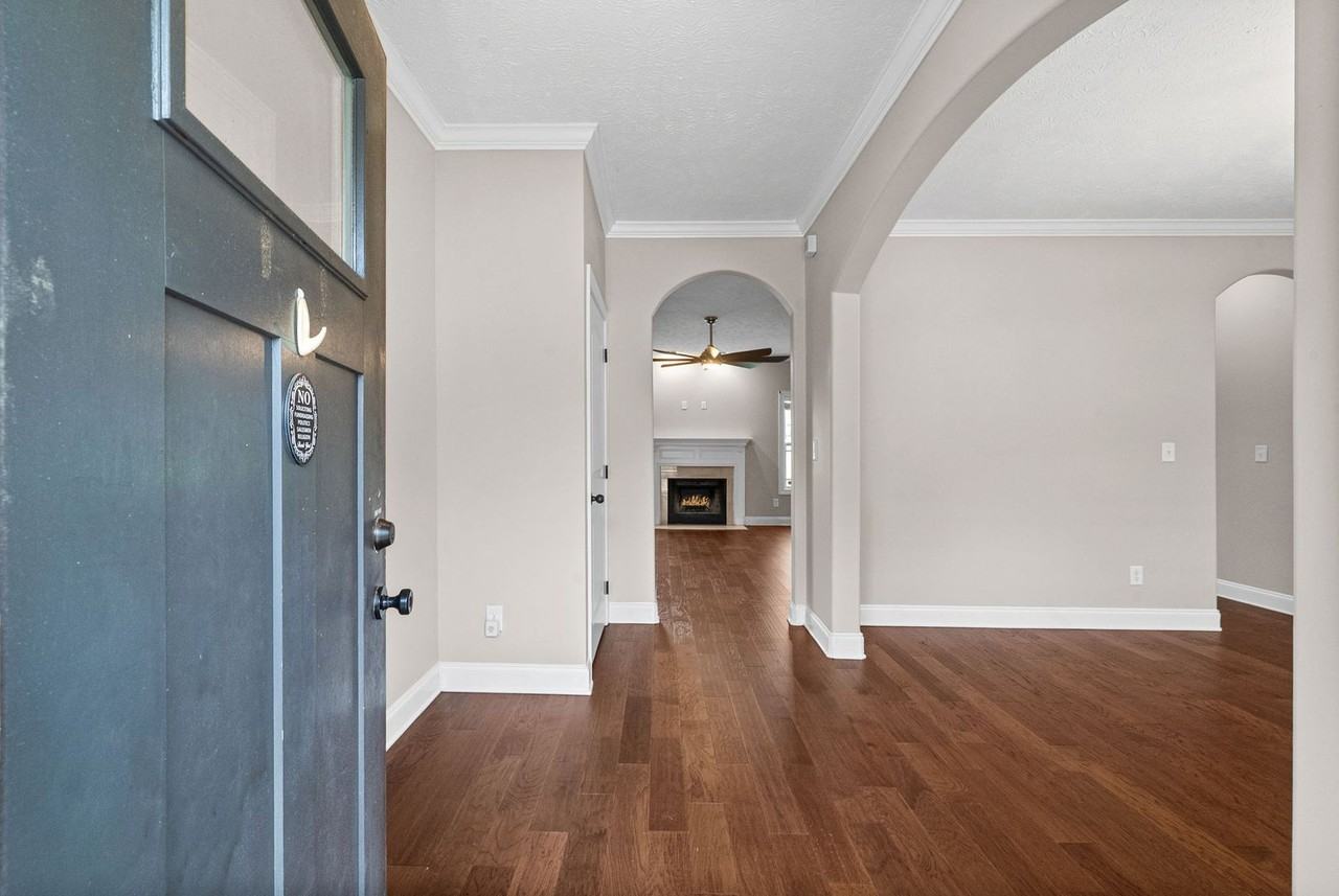 880 Cherry Blossom Ln - Photo 6 of 46