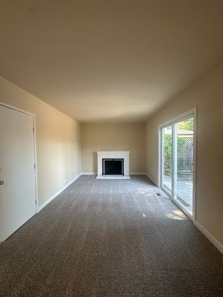 4309 Ross Ave - Photo 2 of 50